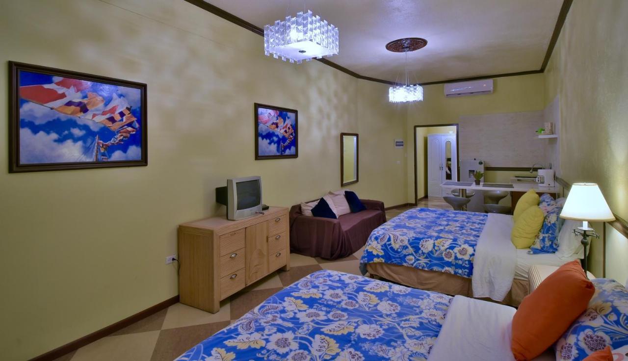 Pista Q Hostel And Apartments Oranjestad Ngoại thất bức ảnh